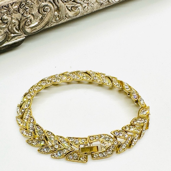 Vintage Rhinestone Bracelet - Picture 12 of 12